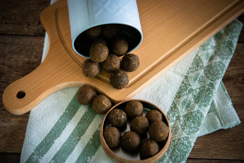 Masové kuličky — losos, vejce a krill - 150g