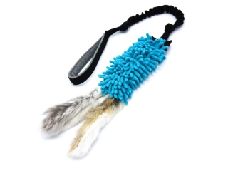Přetahovadlo pro psa s amortizérem – mop s králičí kožešinou, střapec