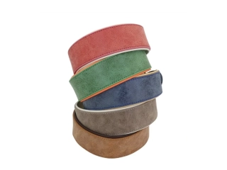 Široký kožený obojek pro velké psy